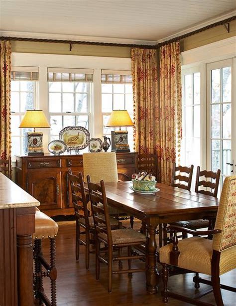 Colonial Style Home Decorating Ideas