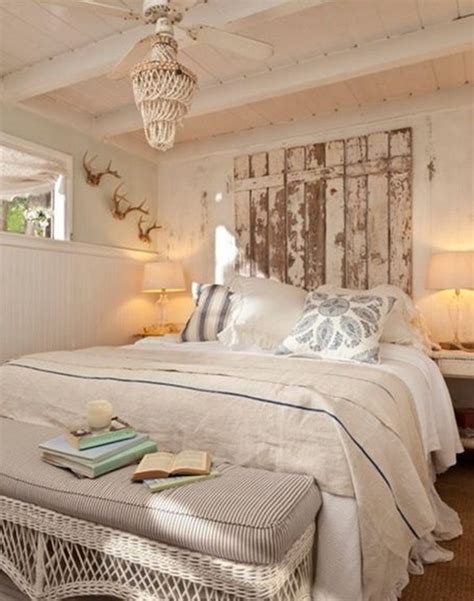 Cottage Style Bedroom Decorating