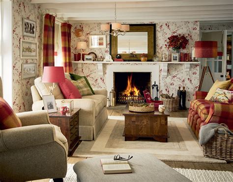 Country Cottage Decor Living Room