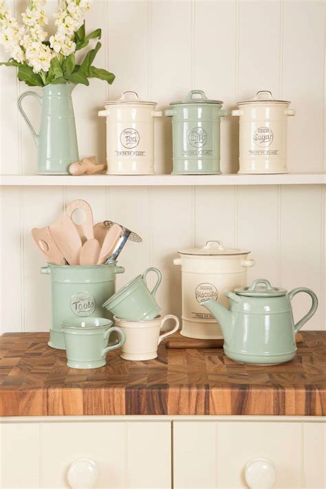 Country Kitchen Accessories