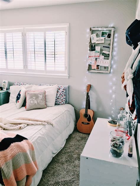 Cute DIY Bedroom Ideas