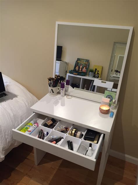 DIY Bedroom Vanity Desk