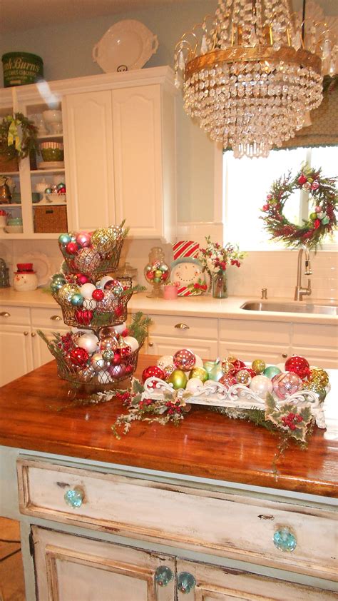 DIY Christmas Kitchen Decor