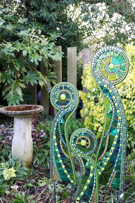 DIY Garden Art Sculpture