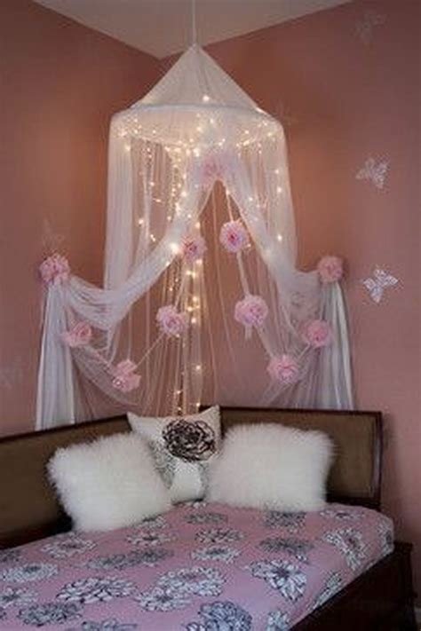 DIY Girls Bed Canopy
