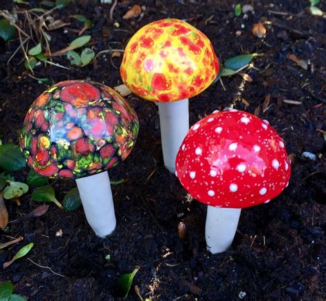 DIY Mushroom Yard Art