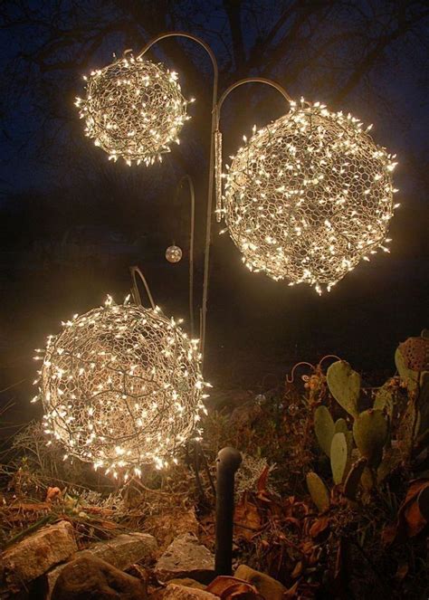 DIY Outdoor Christmas Light Balls
