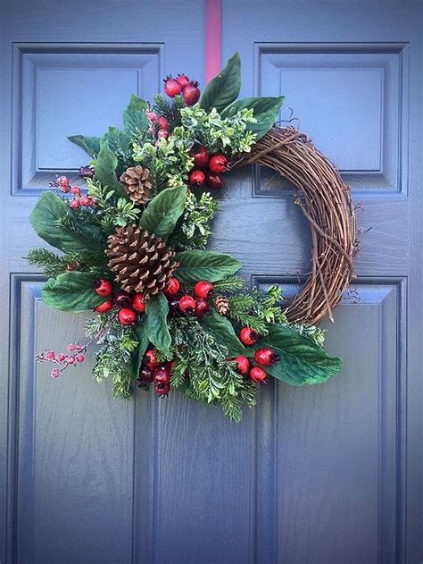 DIY Outdoor Christmas Wreaths