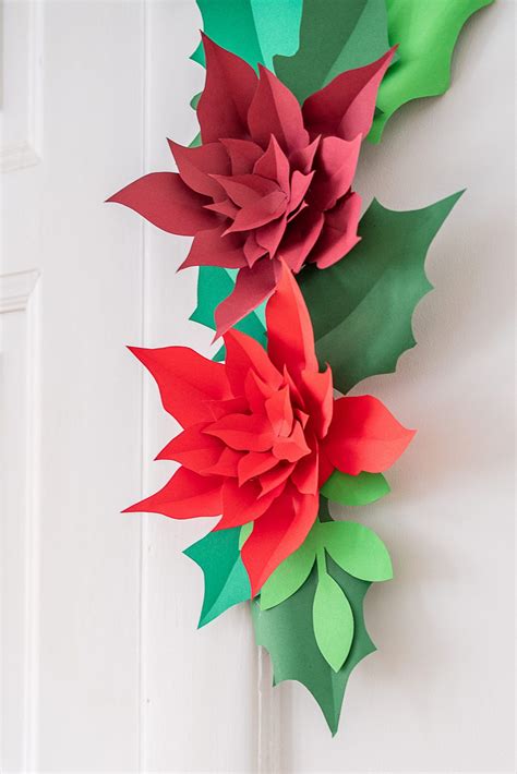 DIY Paper Christmas Garland