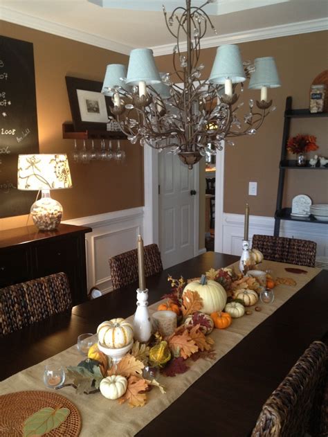Decorating Dining Room Table for Fall