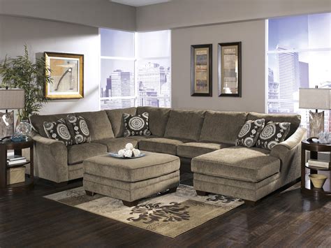 Decorating Small Living Room with Sectional