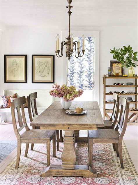 Dining Room Table Decorating Ideas