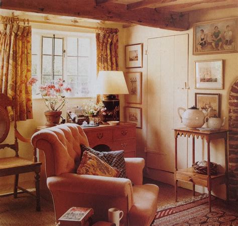 English Cottage Style Decorating