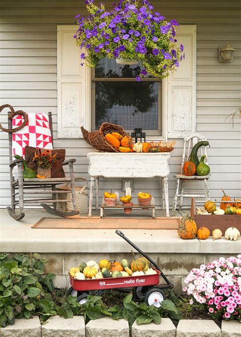 Fall Country Porch Decorating Ideas