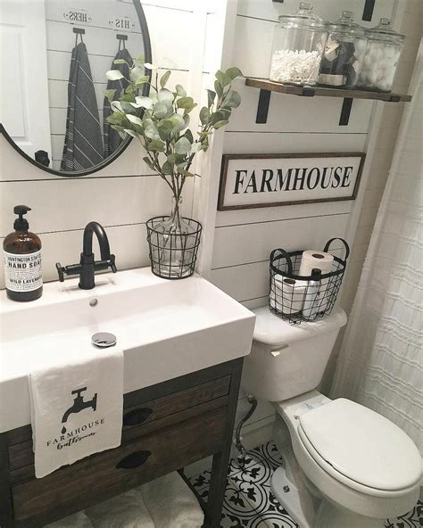 Farmhouse Bathroom Wall Decor Ideas