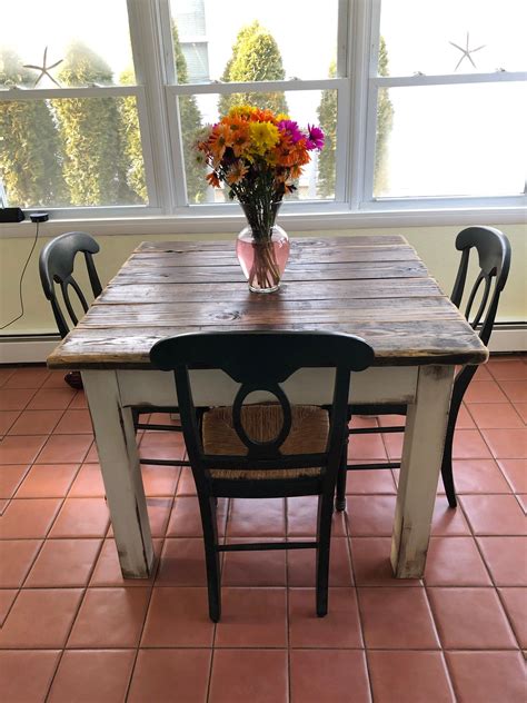 Farmhouse-Style Kitchen Table