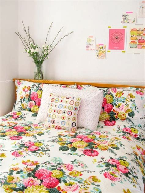 Floral Bedroom Ideas