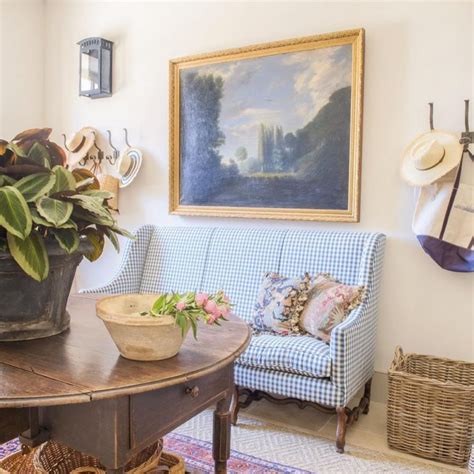 French Country Entryway Ideas
