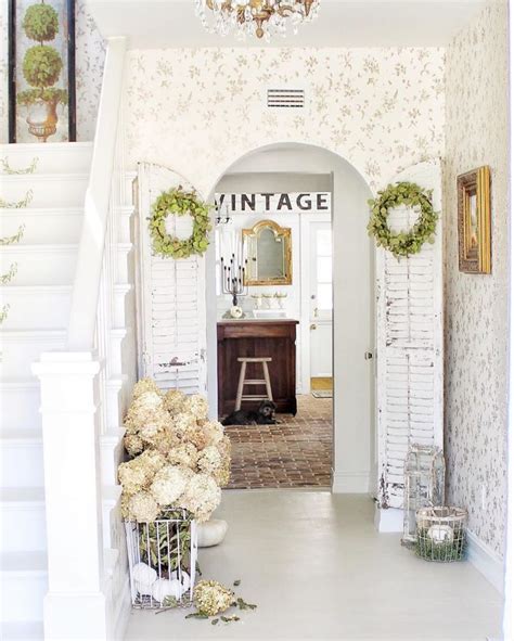 French Country Foyer Ideas
