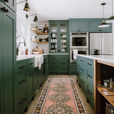 Green Kitchen Cabinets Ideas