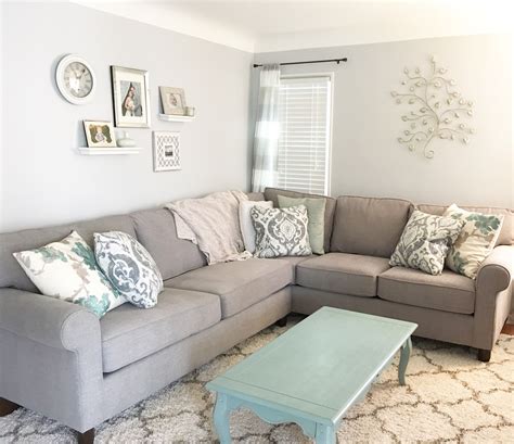 Grey and Aqua Living Room