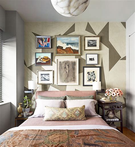 How to Decorate Your Small Bedroom