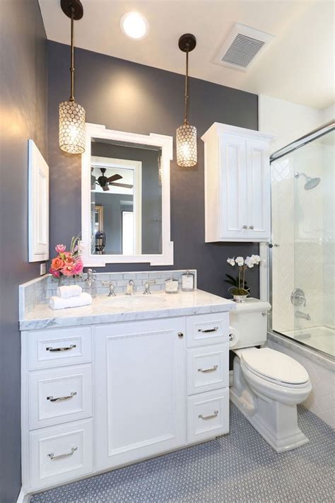 Ideas for Remodeling a Small Bathroom