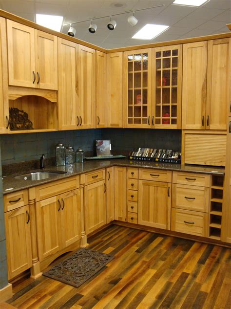 Kitchen Ideas with Hickory Cabinets