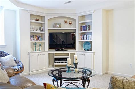 Living Room Design with Corner TV