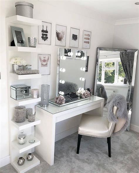 Makeup Vanity Room