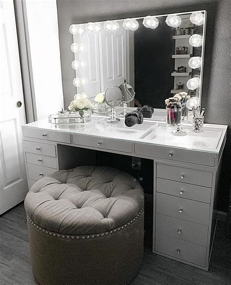 Makeup Vanity with Mirror and Lights