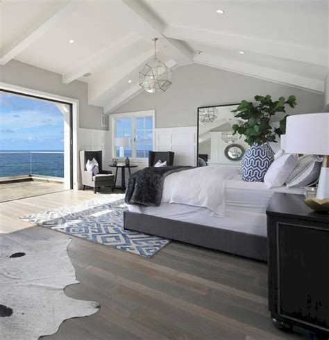 Modern Beach Bedroom
