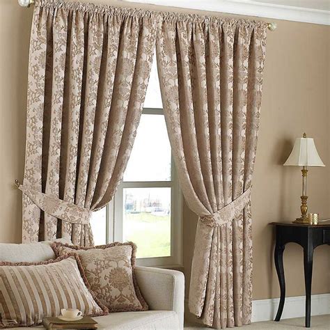 Modern Living Room Curtain Styles