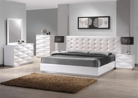 Modern Master Bedroom Sets