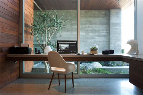 Modern Minimalist Home Office