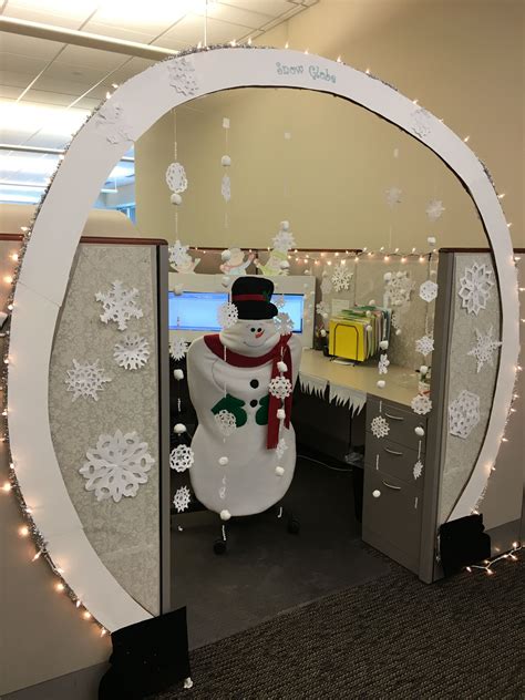 Office Cubicle Holiday Decorating Ideas