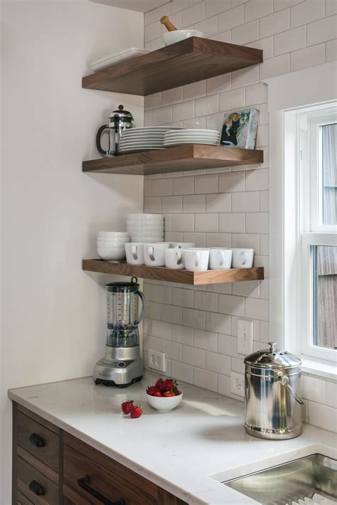 Open Kitchen Shelves Instead of Cabinets