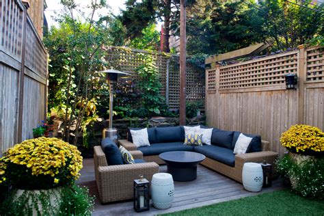 Outdoor Living On a Budget
