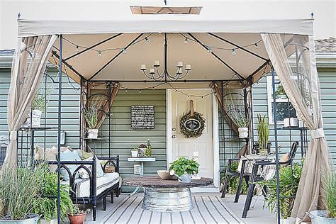 Outdoor Living Space Ideas On a Budget