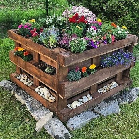 Outdoor Pallet Projects