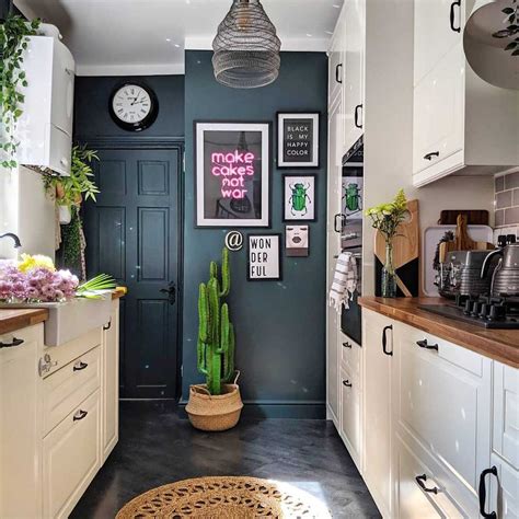 Redecorating a Small Kitchen