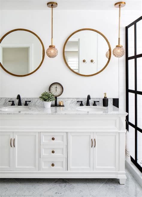 Round Bathroom Mirrors Over Vanity