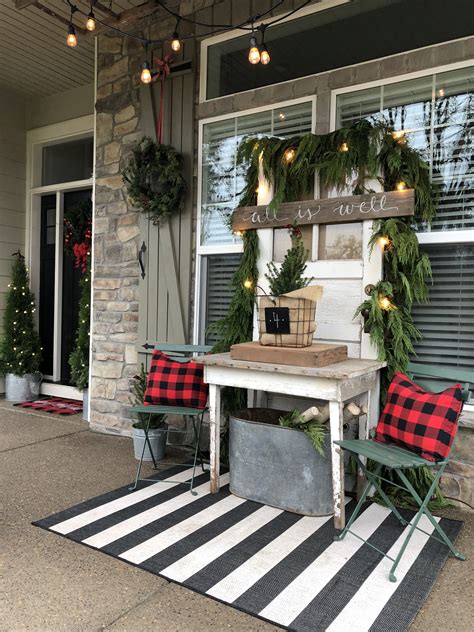 Rustic Christmas Porch Ideas