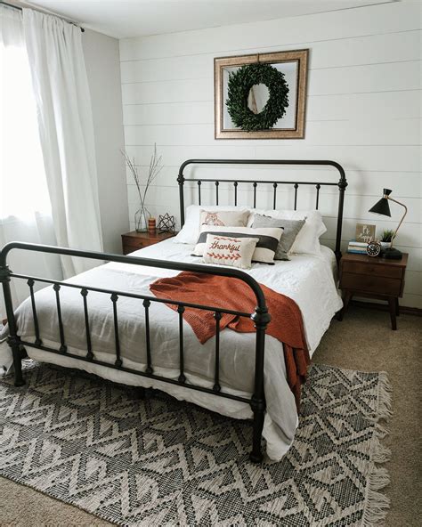 Rustic Guest Bedroom Ideas