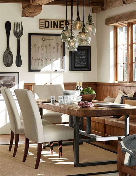 Rustic Style Dining Room