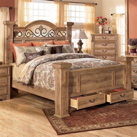 Rustic Wood Bedroom Furniture Sets