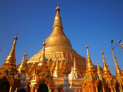Shwedagon Pagoda Images