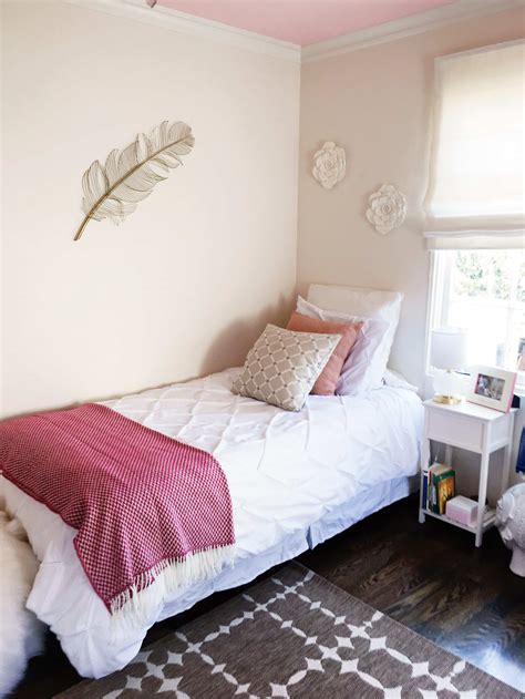 Simple Bedroom Ideas Girls Room
