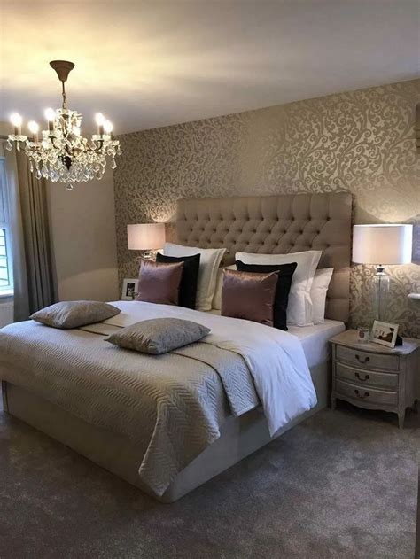 Simple Elegant Bedroom