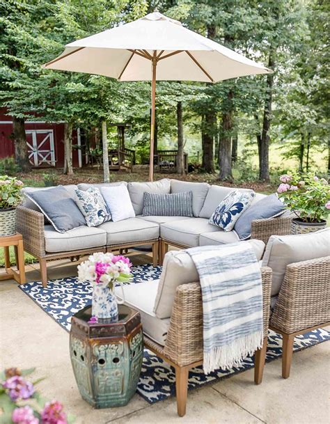 Simple Patio Decorating Ideas On a Budget